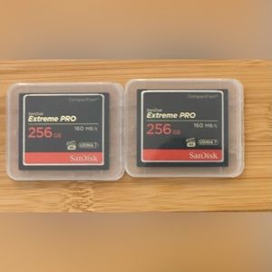 Barely used- CompactFlash
SanDisk Extreme PRO
256 GB